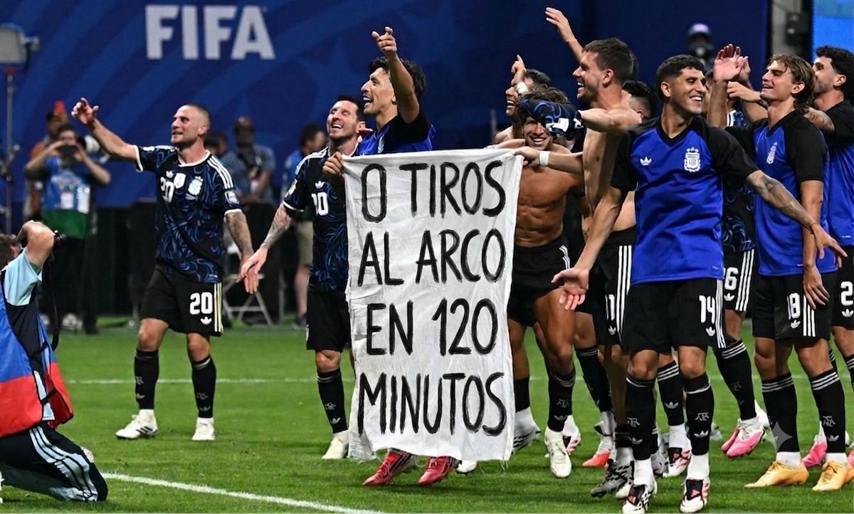 dinessunvalore's tweet photo. @Joaquinho_BJ ESO ES LO UNICO RARO. Son tremendamente mediocres, ególatras y mal perdedores, asuman que los pasaron por encima y España esta muy arriba de ustedes en todo ámbito. https://t.co/UMGwHjEfLE