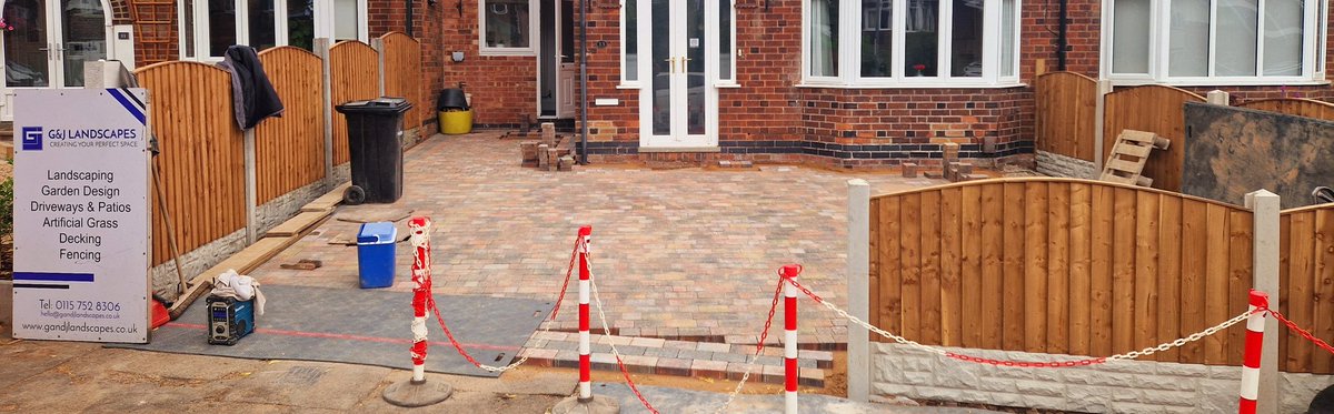 GandJLandscapes's tweet photo. Excellent start to the week & great team work today π πͺ #Nottingham #Landscaping #Mapperley #creatingyourperfectspace https://t.co/ACv8ewCRCD https://t.co/6p0tuwsmo1 https://t.co/Bj7F9NCClf