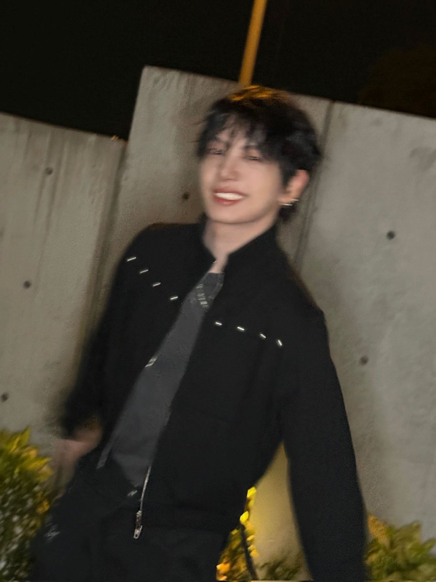 myungjhrae's tweet photo. Some memories aren't meant to be perfectly in focus. The blur, the late-night air, and that split-second grin somehow tell the story better than a flawless frame ever could. It feels messy, real, and impossible to recreate. https://t.co/72ibOn9t8F