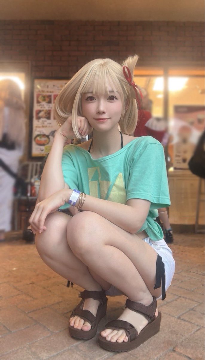 RyugunoOtukai's tweet photo. どの千束が好き？ https://t.co/WoQYAIZqEn