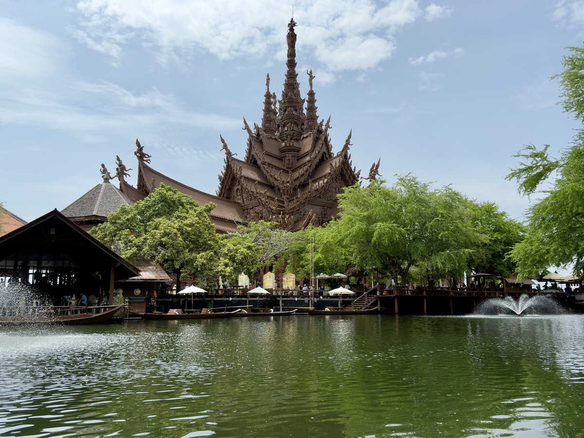 suyang1113's tweet photo. Bangkok &amp; Pattaya https://t.co/hzwY5lqUyo