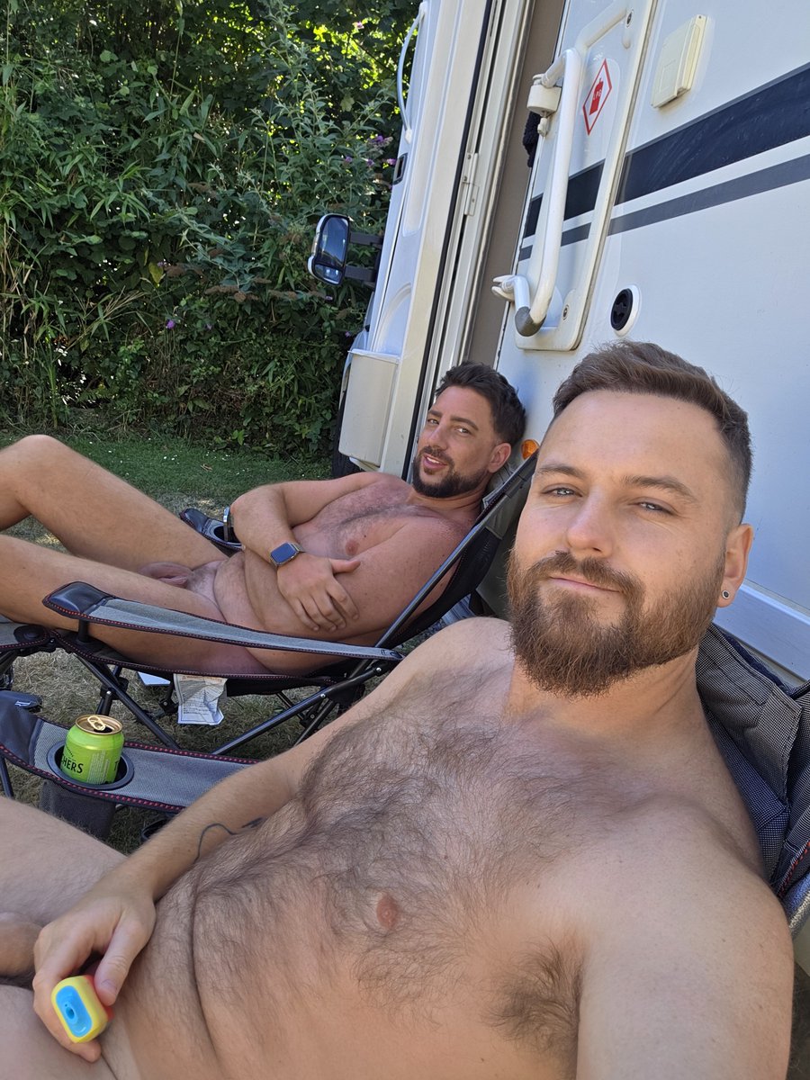 MotorHomoDan's tweet photo. Clothing optional campsite for a few days? 😎 Don't mind if we do https://t.co/Agn39CfSFz