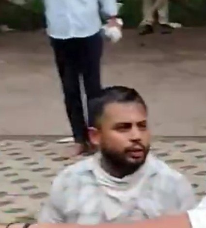 kapsology's tweet photo. Who are these men in plain clothes who attacked students with lathis in New Delhi today? From no angle do they appear to be part of the Delhi Police force. https://t.co/Hq5tHLHeNf
