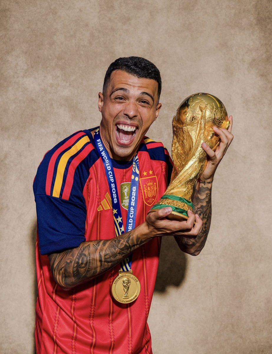 BryceHotspur's tweet photo. Pedro Porro.
#thfc https://t.co/AOgsXBy8bt