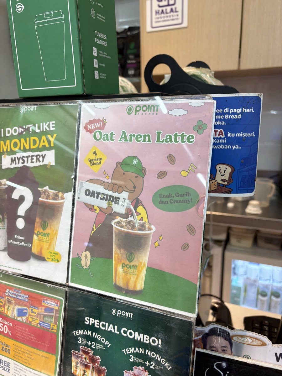 sandroloebis's tweet photo. Selain harga diskonnya, yang bikin seru adalah pilihan MISTERY dari menu itu sendiri. Jadi penasaran buat mampir, menu apa yang jadi pilihan di Senin itu. Dan hari ini, menu I Like Monday goes to Oat Aren Latte.

Good job, @pointcoffeeid 👏🏽☕️ https://t.co/KVjrSYbSx9