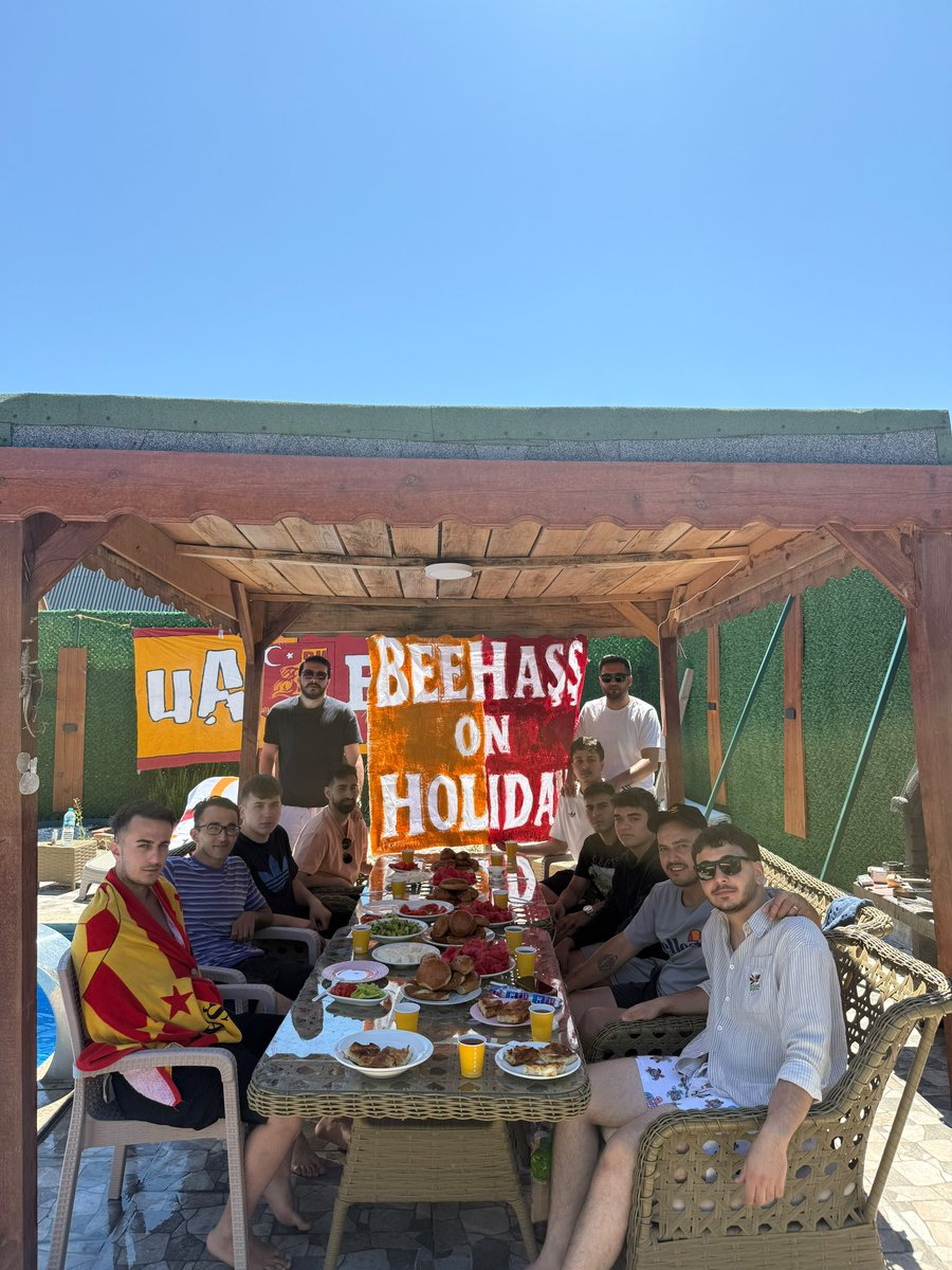 ultrAslan_BH's tweet photo. BH ON HOLİDAY!

#ultrAslanBH https://t.co/kvmGxKbzRk