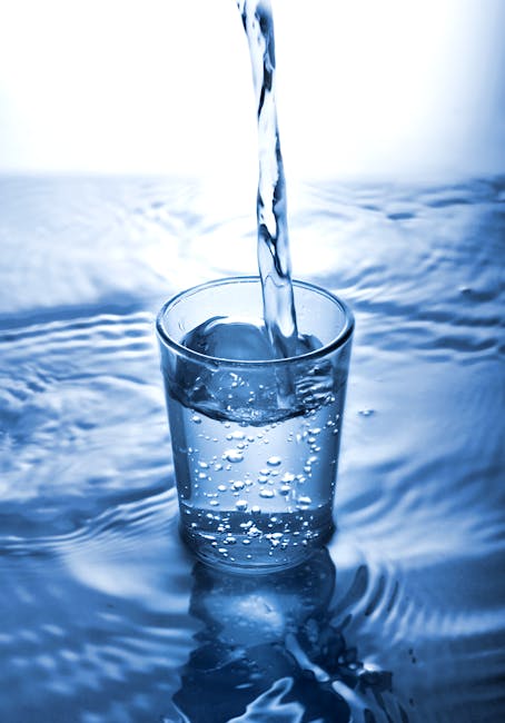 IronRoadHealth's tweet photo. Hydration Reminder Monday 
Hydration and shade breaks help prevent heat exhaustion ☀️💧
Protect yourself when spending time outdoors this summer.

🎥 Learn more: “Heat Illness Prevention Tips”
https://t.co/fd6FV6fLe3

#HydrationMatters #HeatSafety #SummerSafety https://t.co/ISQ1xnB18q