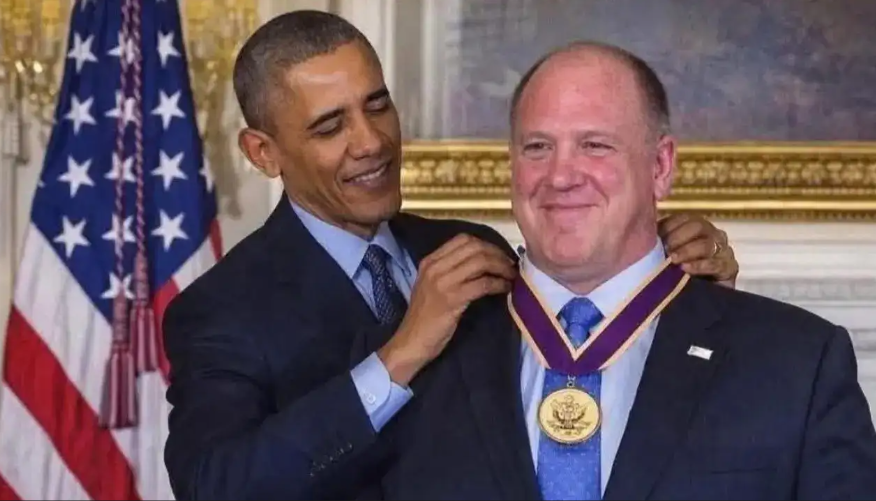 kerryskaugset's tweet photo. @tedlieu @RealTomHoman You mean THIS Tom Homan? https://t.co/TXd3VIBKJ4