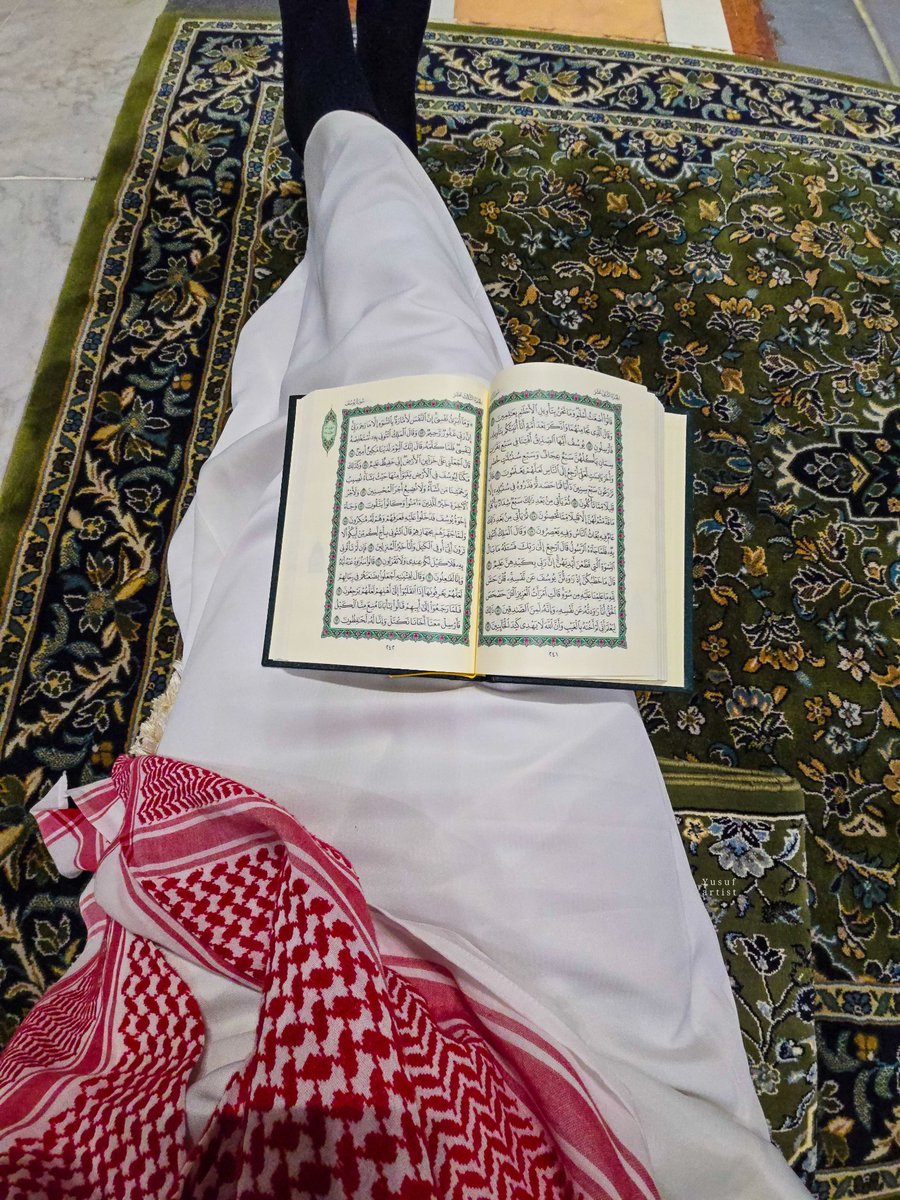 Yusuf_artist_'s tweet photo. الحمدُ للهِ عِزي ليس في كُرةٍ
وليس في مشهدٍ أو صوت فنانِ

عزي سيبقى صلاتي والوضوءُ لها
وحين أبدأُ في ترتيلِ قُرآني https://t.co/thJMi10kDD