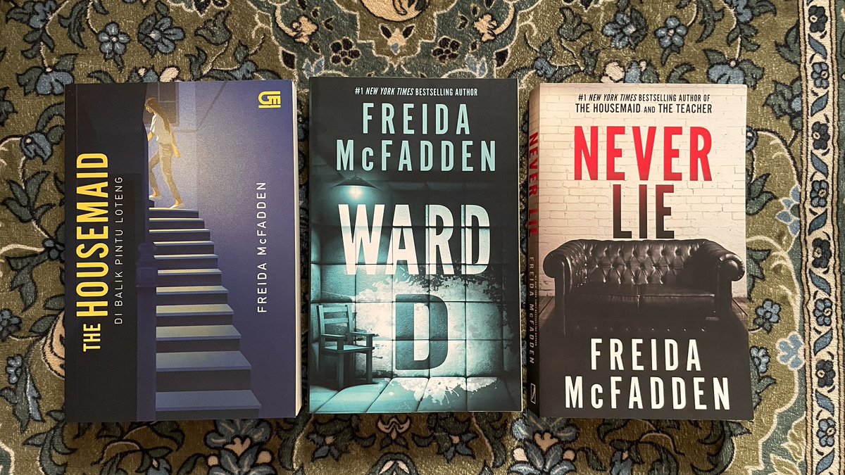 bielbiey's tweet photo. THESE ARE THE BEST BOOKS EVER!! https://t.co/QnRCAtAgjR