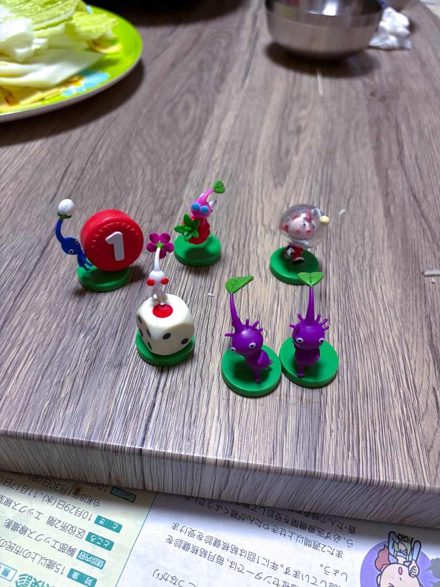 i3sych's tweet photo. 🪆🧸🎎🍄‍🟫 https://t.co/6hry1LQQVn