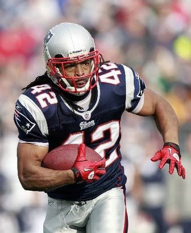 AlexisUV's tweet photo. @nacionpatriots Dos que se quedaron marcados 
Danny Woodhead y Benjarvus Green Ellis https://t.co/96y4u4UHxD