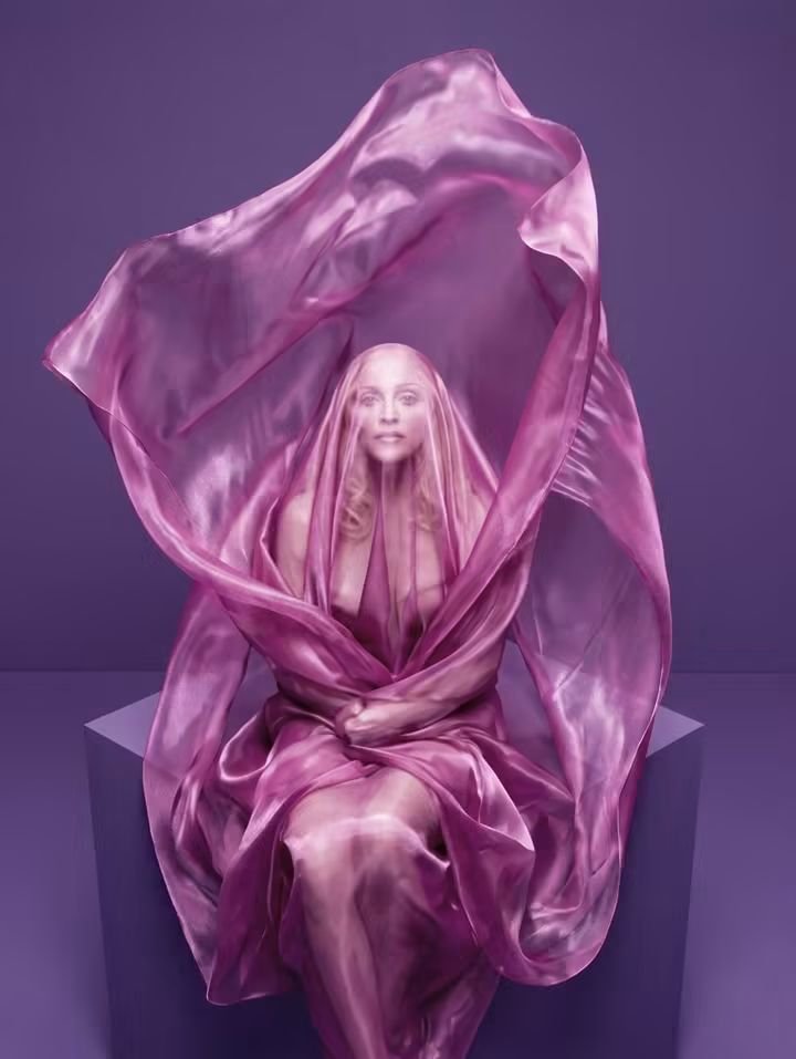 ariikalil's tweet photo. @webffelipe Only one Queen!!! https://t.co/fXbxHzC6O2