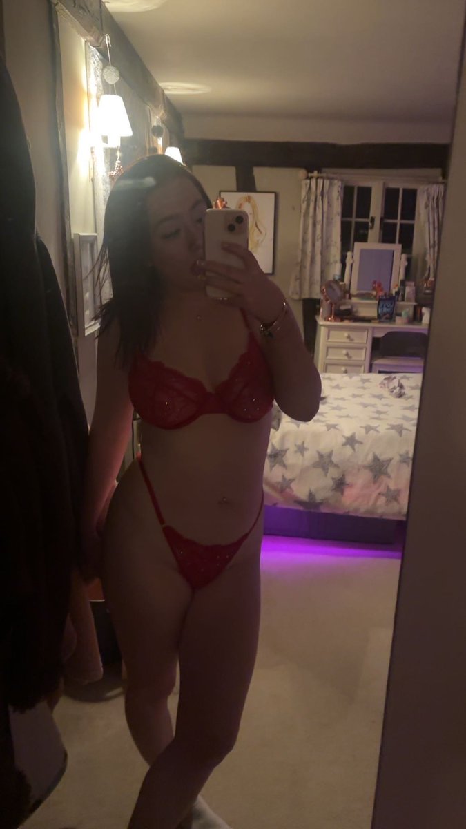 KayRyanTrib's tweet photo. can someone trib my irl please? https://t.co/VKUMu7KkzW