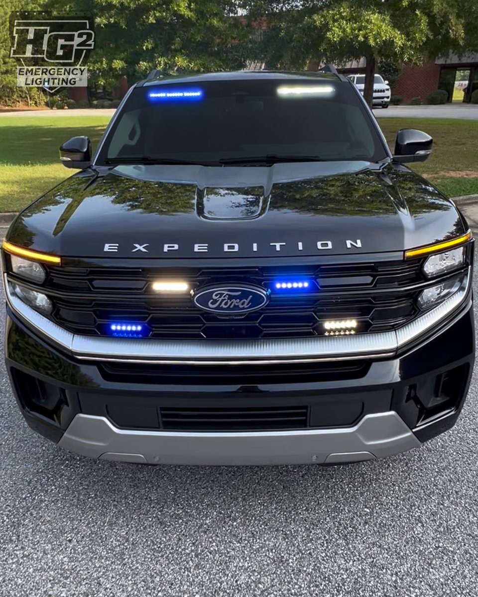 HG2Lighting's tweet photo. Redefining the Platinum Package.💙🚔
2026 Ford Expedition
#ford #PoliceLights #policevehicle #BackTheBlue #hg2emergencylighting #copscars #policecars #emergencyvehicles #safetyontheroad #moveoverlaw #usamade #madeinusa #usamanufacture #bluelivesmatter #policepackage https://t.co/kniJJzKOXm