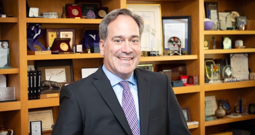 NorthwesternU's tweet photo. Prof. Chad Mirkin will receive the American Chemical Society's 2027 Priestley Medal, the highest honor bestowed by the world’s largest scientific society.

@CHADNANO is honored for his pioneering contributions to nanochemistry and dedication to the field. https://t.co/qVhyymw30b https://t.co/CEe34inK4D