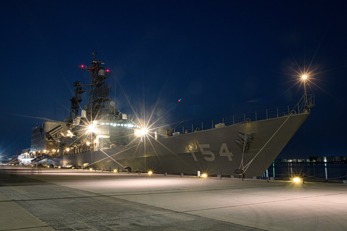 yuu_turn's tweet photo. 夜の護衛艦「あまぎり」
暑い3日間でした🔥

  #金沢港  #dd154  #海上自衛隊  #第1水上戦隊 https://t.co/vRgJbk3qT1