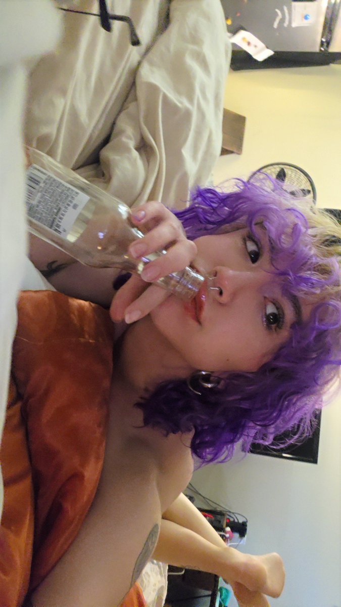centi_plays's tweet photo. Guess what I'm drinking and I might give you a reward https://t.co/574oy0H3Yd