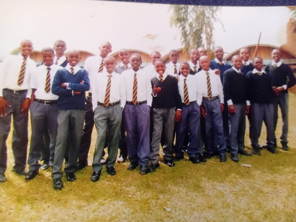 CollinsRains's tweet photo. Grade 9 photo...phase https://t.co/U8rSqJ7sQL