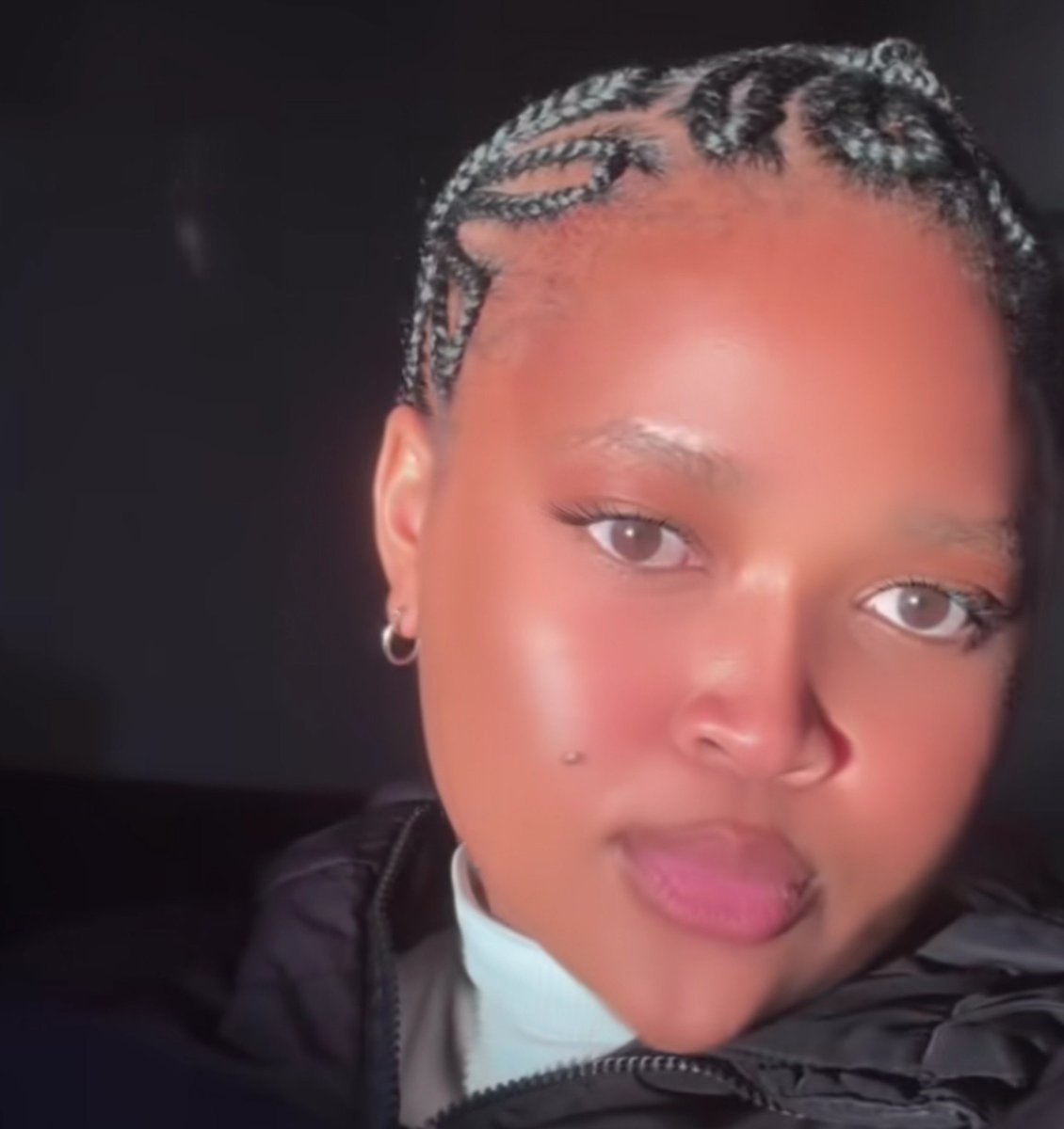 eboolaachiedza's tweet photo. Braids ❤️ https://t.co/7OfwdQU7Ul