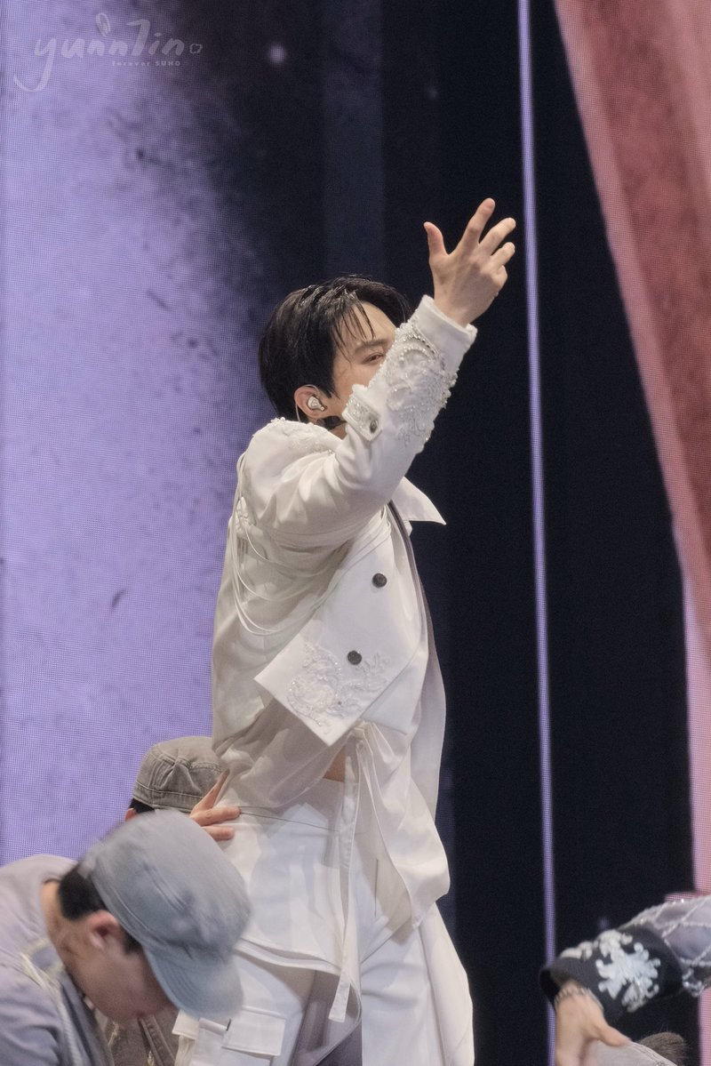 yunn7in's tweet photo. 260719
EXOPLANET#6 - EXhOrizon in Kaohsiung
Day2

#준면 #김준면 #金俊勉 #수호 #SUHO #スホ
#EXO #EXhOrizon #EXhOrizoninKaohsiung
@weareoneEXO https://t.co/Rp98W9FRlc