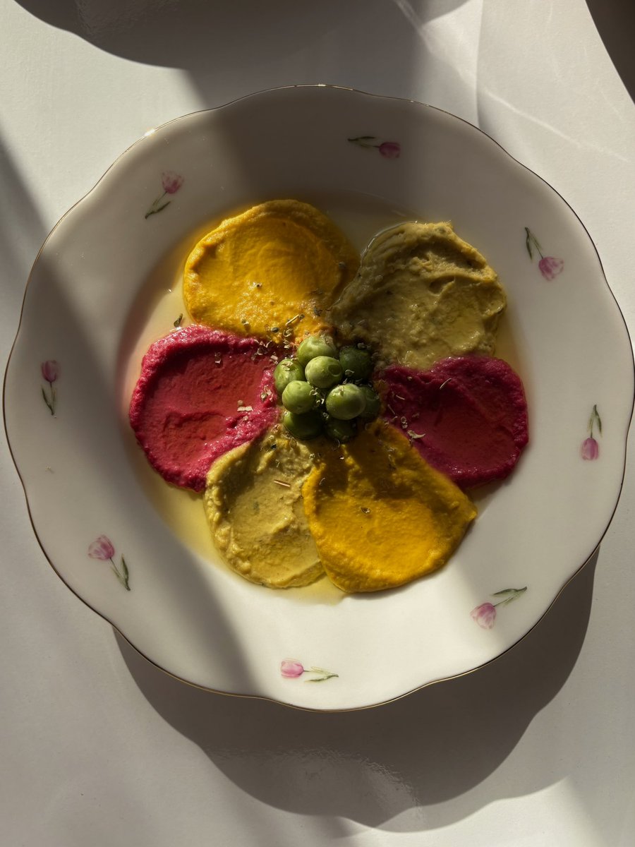 turkiishdelight's tweet photo. bugün uzak mesafe bacımla kavuştuk ve ona geçmiş doğum günü için sevimli bir pasta ve sofra hazırladım 💖🌷 https://t.co/7wm2ack4wW