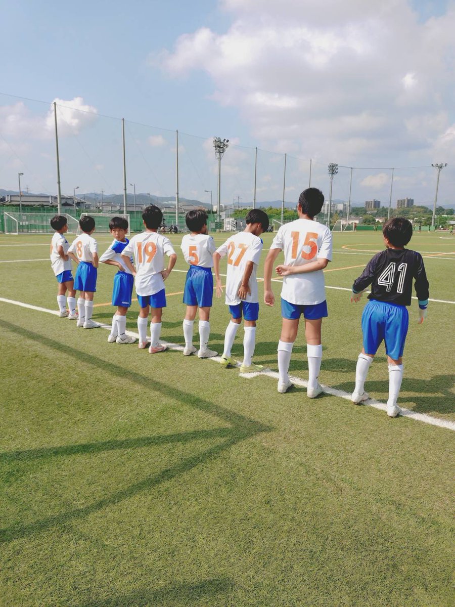 TroppoF's tweet photo. U12 阪南リーグ

vs  泉佐野JFC  1-4 
vs  忠岡SSS  8-0 ◯勝ち

身体能力の高い相手には対応する時間がかかり失点してしまいますが改善しようとする意欲は感じられます。

次に繋げていきましょう。

ありがとうございました！

今日も1日最高だった！ https://t.co/6r6jzY28u1