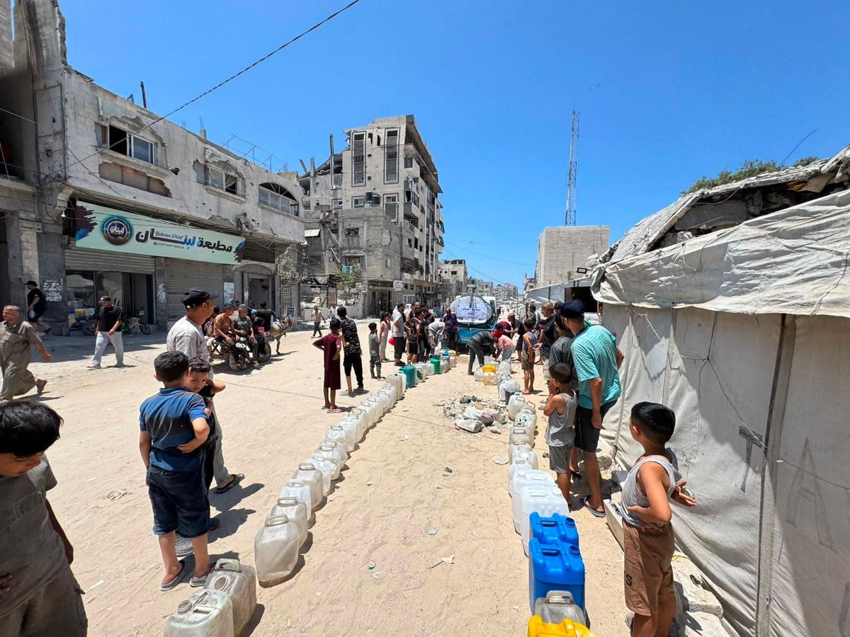 initiatives_2's tweet photo. The campaign is on the verge of collapse... and Gaza faces a water crisis that worsens daily.
🇵🇸🇵🇸🇵🇸🇵🇸🇵🇸
Donate now without hesitation; your donation will save many lives👇👇👇
https://t.co/cTkETM0OEs

The campaign is still threatened with collapse due to a lack of donations, and we are astonished by the many who see our posts and scroll past them as if the suffering of the people of Gaza doesn't concern them, despite their professed solidarity and support. This is a painful contradiction; true solidarity isn't just about words, but about actions and support. We ask everyone who sees our messages: Why don't you donate, even a little? Or at least share the campaign so it reaches those who can help?
#FREEPALESTİNE
#GazaGenocide‌
#GazaNeedsHelp
The water crisis in Gaza is worsening day by day, amid warnings that it will deteriorate further in the coming days, and there are displaced families who desperately need someone to stand by them. Your contribution, however small, could make a real difference.

https://t.co/cTkETM0OEs