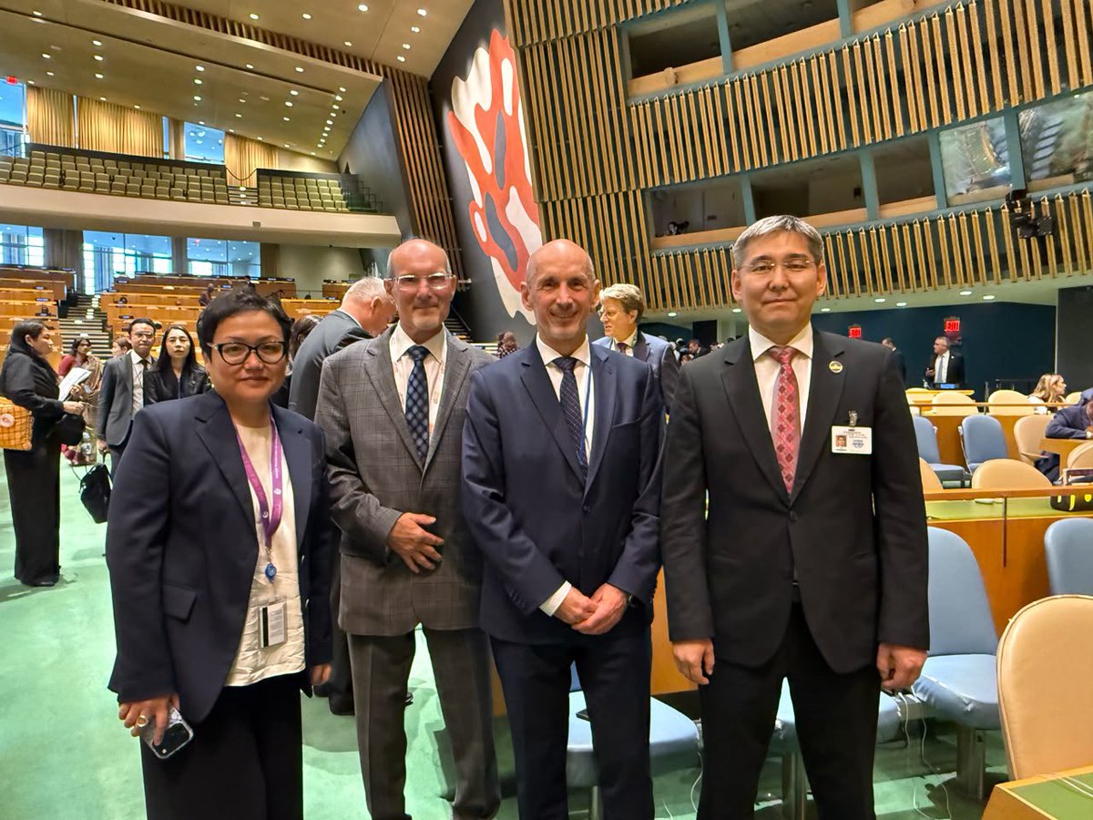 kasymalieva_a's tweet photo. A decisive step for safer roads and the protection of human life: the Progress Declaration on Road Safety has been adopted. Deep gratitude to Member States and @UN_PGA for entrusting Kyrgyzstan and Slovakia as co-facilitators. Every life matters. #RoadSafety @JeanTodt https://t.co/24AyRtZf9r