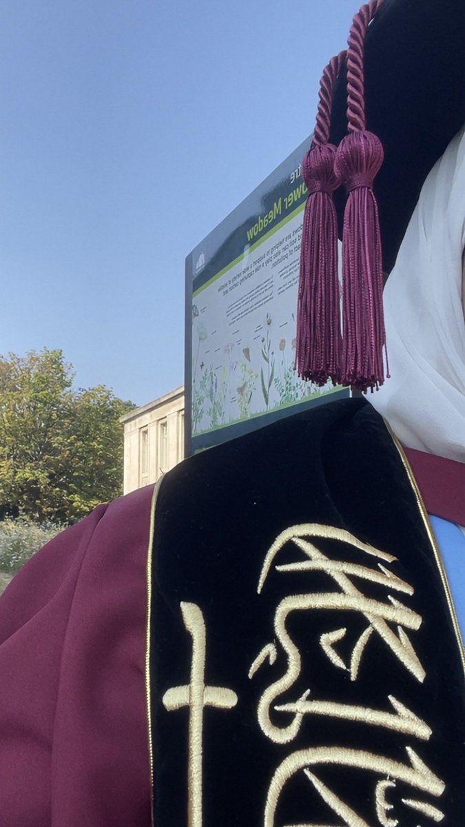 monayousefalza1's tweet photo. I celebrated my PhD graduation at @unisouthampton . So happy that my supervisors, @KBorthwick and Dr. Christian Lewis, along with my family and friends, joined me for this celebration.

Congratulations Class of 2026! 🖤🎓🥳 https://t.co/AsFxRs7hGc
