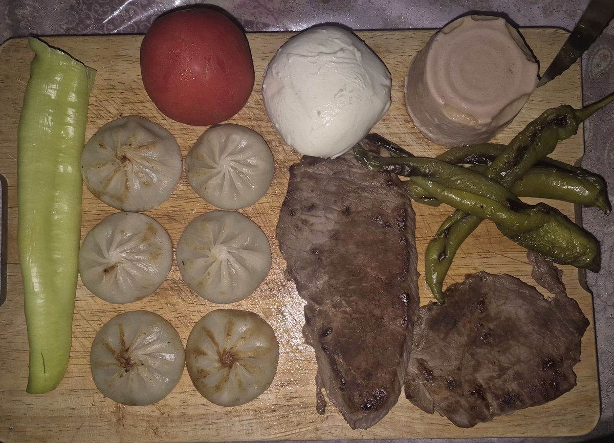 yarienfrerx's tweet photo. mon nouveau chef d'oeuvre https://t.co/AF2y9vA48N