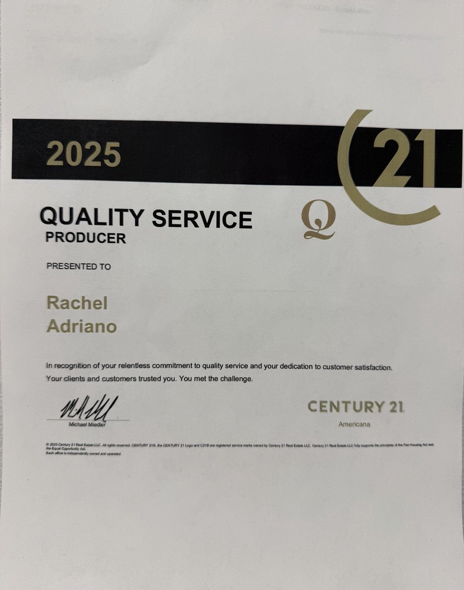 GOLDREALTOR's tweet photo. This is kick ass! So grateful to all my clients - I got this because of them💖 #century21rachel #century21 #sell #qualityservice #producer #ilovemyclients #grateful #blessed https://t.co/CAXeQHsmKO