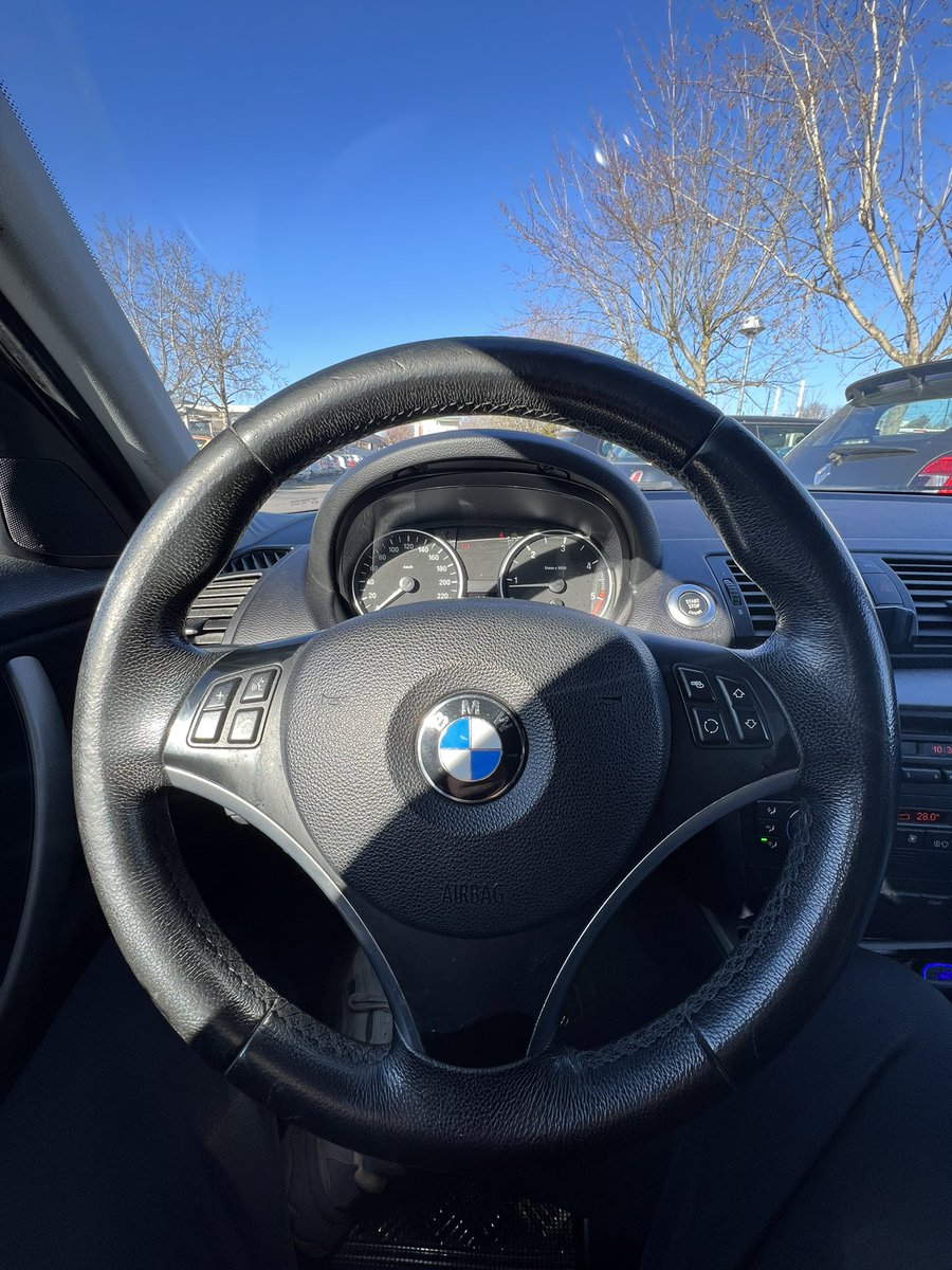 aveclepermis's tweet photo. C’est pas une voiture de 2020 mais je suis quand même fier de mon travail (8h de taff total) https://t.co/K0MjTxHdNW
