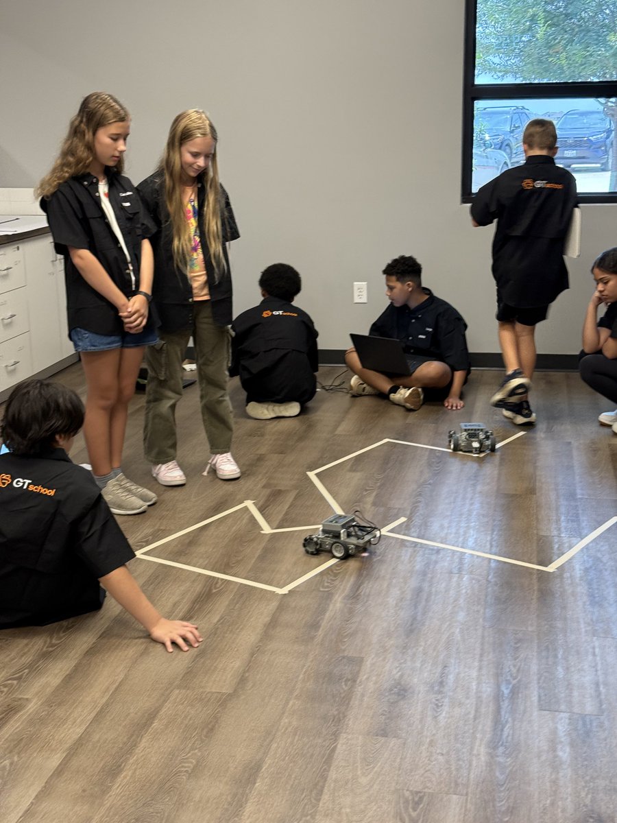 Jarofisaac's tweet photo. One week of robotics. Imagine what these students could do with a full year. 💡

At @gtschool Showcase Day, they programmed robots to navigate a series of mazes. They hit frustrating moments, but kept testing and adjusting until the end.

@loganmay and I were proud of their grit! https://t.co/lfaV5DdZor