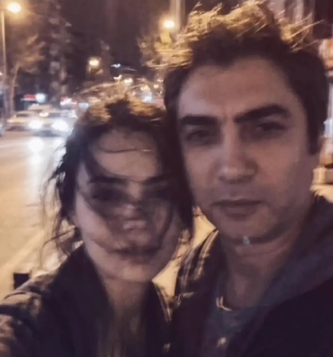 1YeraltiSakini's tweet photo. Bir fotoğrafın rüyası saç beyazlatır
Bir fotoğrafın rüyası her akşam yarım https://t.co/nVCr3DG2Ma