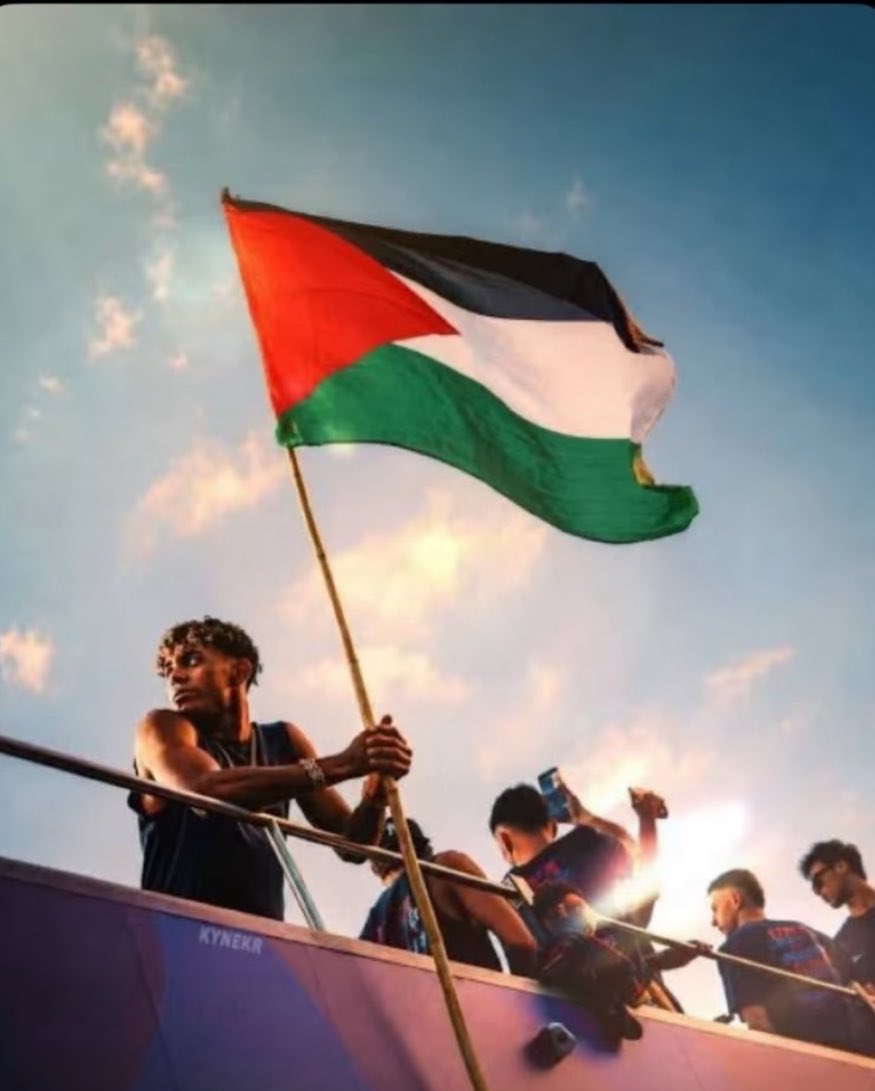 Esraa_ceylan's tweet photo. #ESPvsARG #şampiyon #ispanya
#FREEPALESTİNE #Lamineyamal
🇹🇷🤲🇵🇸🕊️🇪🇸🫂
Ve dünya şampiyonu İspanya tebrikler 👏🏼❤️🫂 https://t.co/M6LamtbuLy
