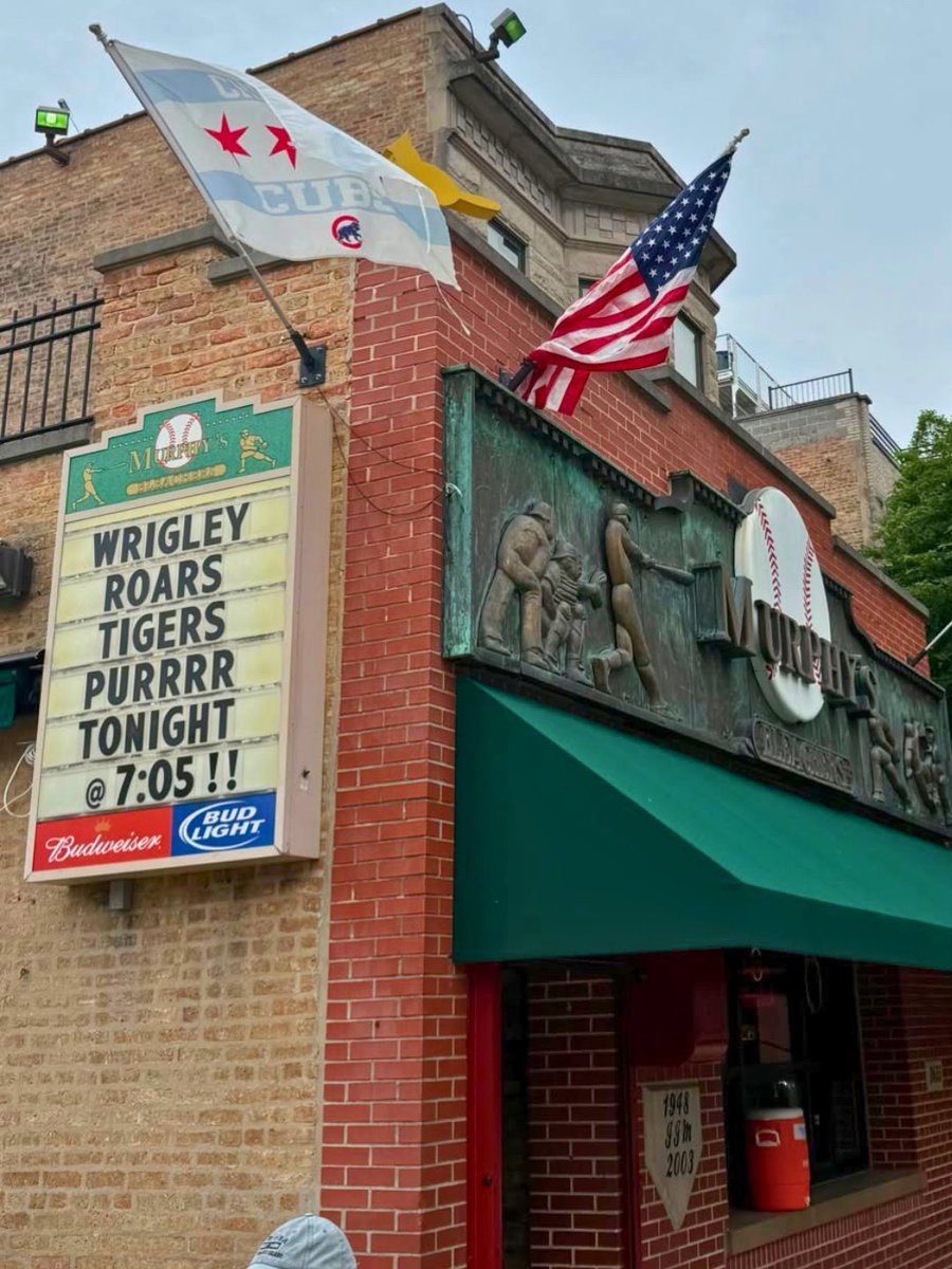 Murphy's Bleachers tweet media