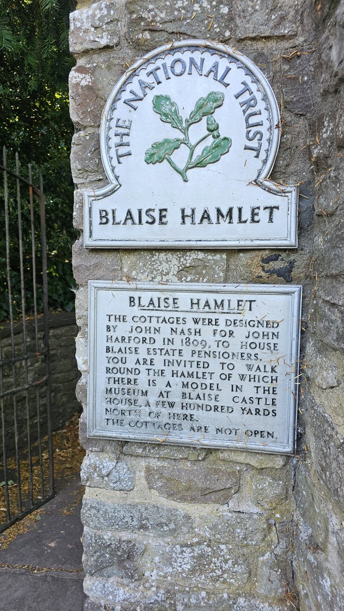 TW_Bristol's tweet photo. Through an ordinary looking gate lays a small hamlet of cottages  #blaisehamlet #nationaltrust #bristol https://t.co/NPC0WTYRvP