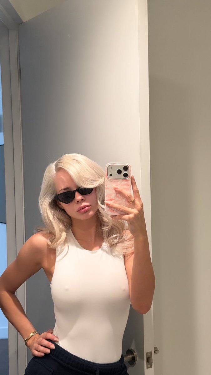 WWE Girls and Celebrities tweet media