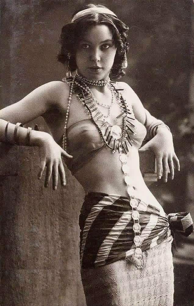 radiotabu's tweet photo. Zelda Boden  1922 https://t.co/hbrFIKpIhE