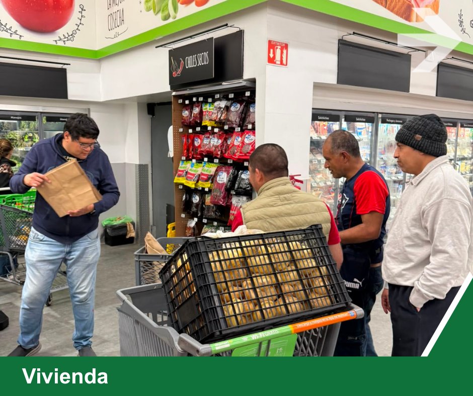 incluyeme_org's tweet photo. La autonomía también se fortalece en actividades cotidianas. 🛒 En el Servicio de Vivienda, nuestras personas usuarias practican la planeación de compras, el manejo del presupuesto y la toma de decisiones, desarrollando habilidades para una vida cada vez más independiente. 💚 https://t.co/JFTVp8kfQ9