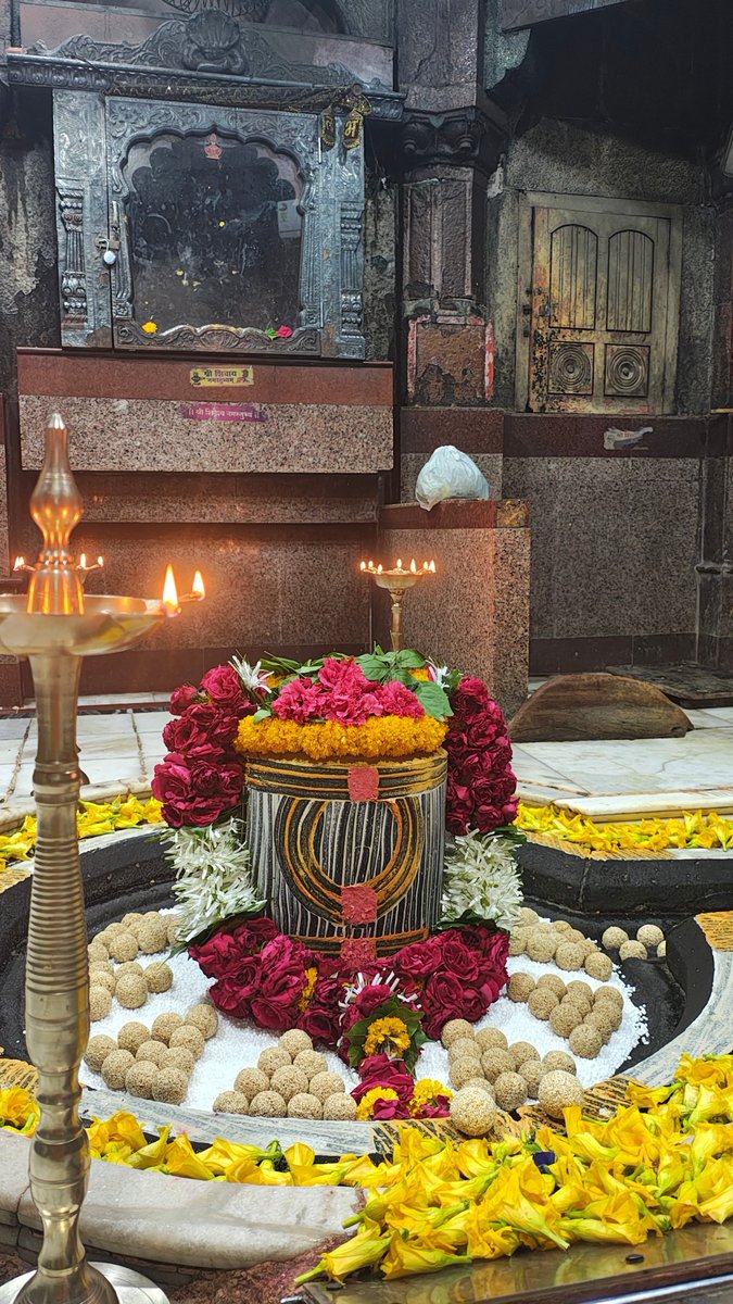 12Jyotirling's tweet photo. श्री परली वैद्यनाथ ज्योतिर्लिंग संध्या आरती श्रृंगार | 20.07.2026 https://t.co/Gv6QyVD6CB