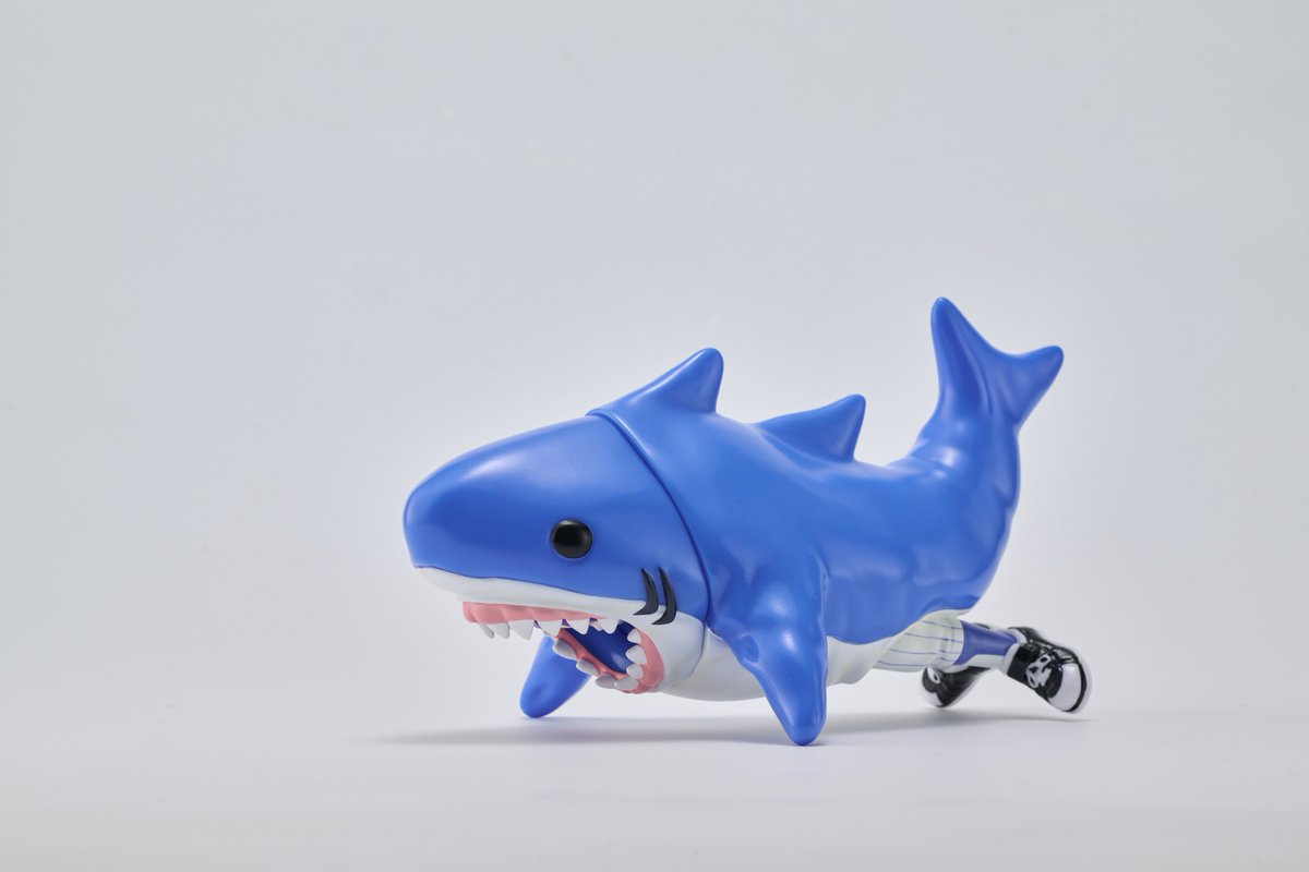 THESCAREDYCLUB's tweet photo. 当日版権物情報
作品：恵比寿 平和シャークスマスコット（ドロヘドロ）
サイズ：全高約18cm
価格：20,000円
ソフビ塗装完成品
会場販売予定
ブース番号：02-39-02

#ワンフェス2026夏 #wf2026s
#ドロヘドロ #DOROHEDORO #林田球 https://t.co/rHlTtribMb