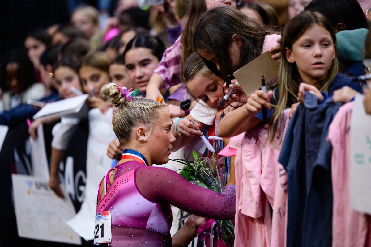 USAGym's tweet photo. 🌟 HARTFORD! 🌟
What a weekend at #USClassic & Hopes Championships! https://t.co/Uja1zc9JqT