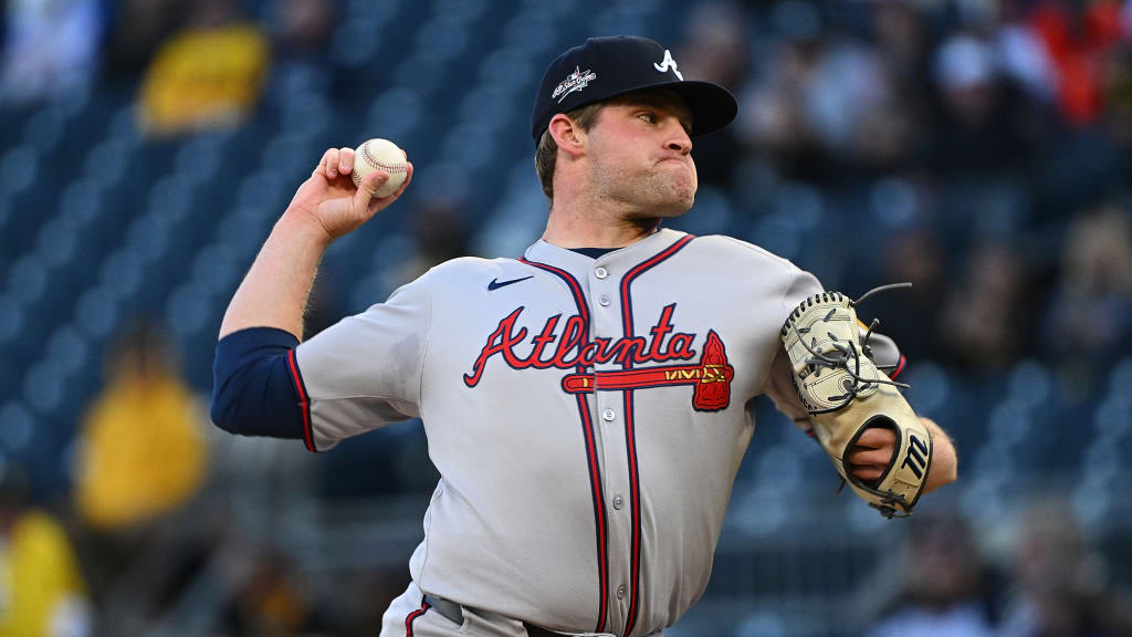 austinsprops's tweet photo. The Best +Money Matchup Today💨

Bryce Elder 1.5 BB “O”
(+141)DK

⚾️#4 #BravesCountry Vs #ForTheFaithful

SD has been ELITE vs RHP in the walk department recently as they come in with the 11th highest BB rate. The lineup presents 7 guys with O 8.0% walk rates which gives me a ton of confidence in asking for 2 BB from this lineup.

We’ve seen 18/L19 RHPs vs SD allow 2+ BBs. Elder is also O in 10/18 starts which to me doesn’t justify this price being major +money like this whatsoever.

Trust the Pads for 2+ BB here🔐