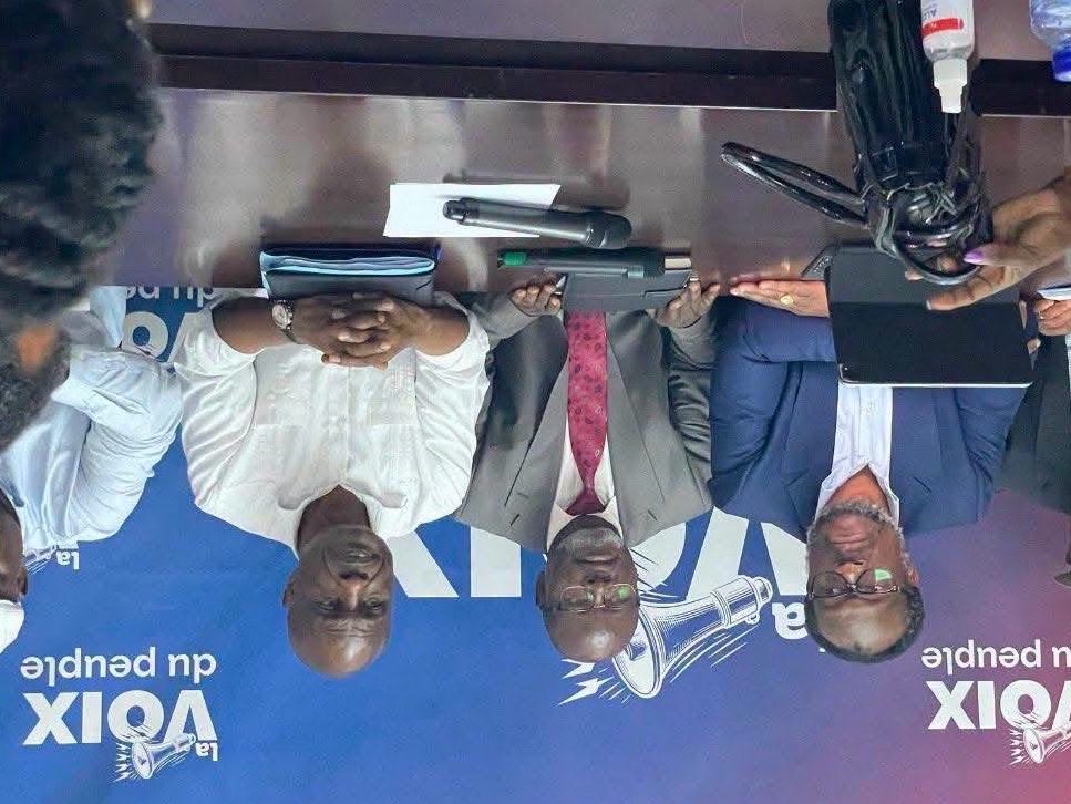 NgoyMuabila's tweet photo. Les Postes d’abord, l’intérêt du Peuple après !@MartinFayulu @kabund_jmkkrock @moise_katumbi … https://t.co/PdN4MDjKpz