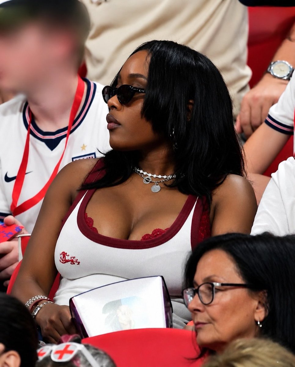 certifits's tweet photo. Tolami Benson at 2026 World Cup. 👸🏾 https://t.co/ZEqDSJvnAF