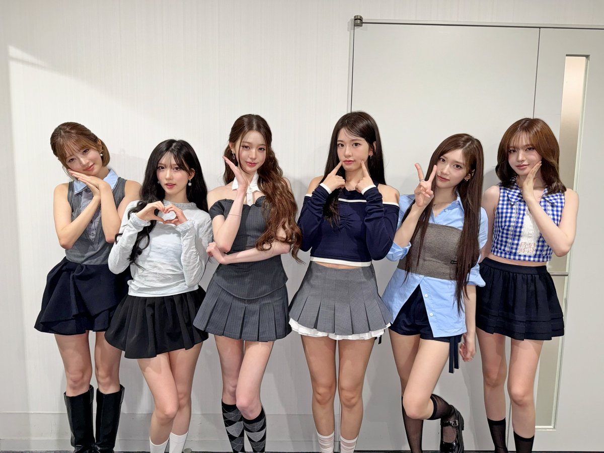 divestream_'s tweet photo. Daily Streaming Reminder (Playlists of the Day)

Let's boost 'BANG BANG' Streams on Spotify and YT Music for Global Score on Year End Awards.

Road to 100M on Spotify:
https://t.co/y7ZBRZLKyt

Road to 200M on YT Music:
https://t.co/WTrgIA8q85

Stream &amp; switch accounts🎵 https://t.co/4mlhgZVe2c