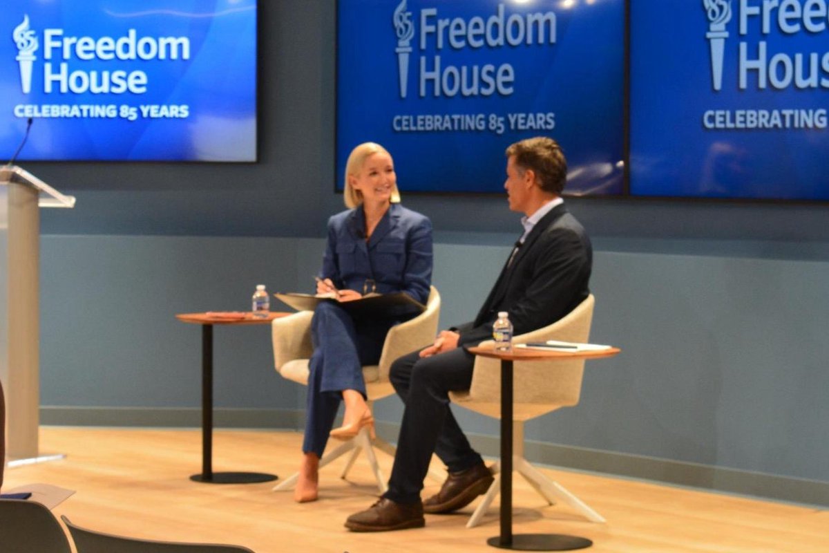 freedomhouse's tweet photo. @leopoldolopez @DashaBurns @jamiemfly .@leopoldolopez on recent earthquakes in Venezuela:

“The entire country was left alone. I think that created a very big impact on the loneliness of the Venezuelan people in respect of the capacity of the state to do something to protect them."

(3/ 🧵) https://t.co/jon9HEpG9u