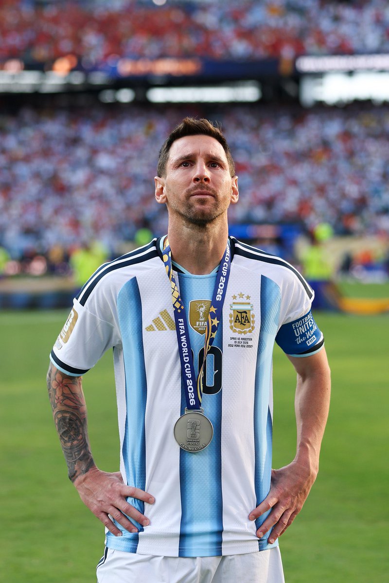 EkiZSilM's tweet photo. Gracias por todo Leo, fuimos felices. Hoy duele mucho pero nadie cambiará tanto amor. ❤️ Y aguante nosotros nomás. 🇦🇷 https://t.co/rJaH5fP6Rr